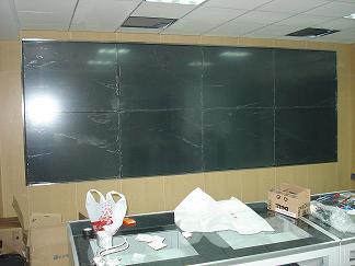 ���̰���